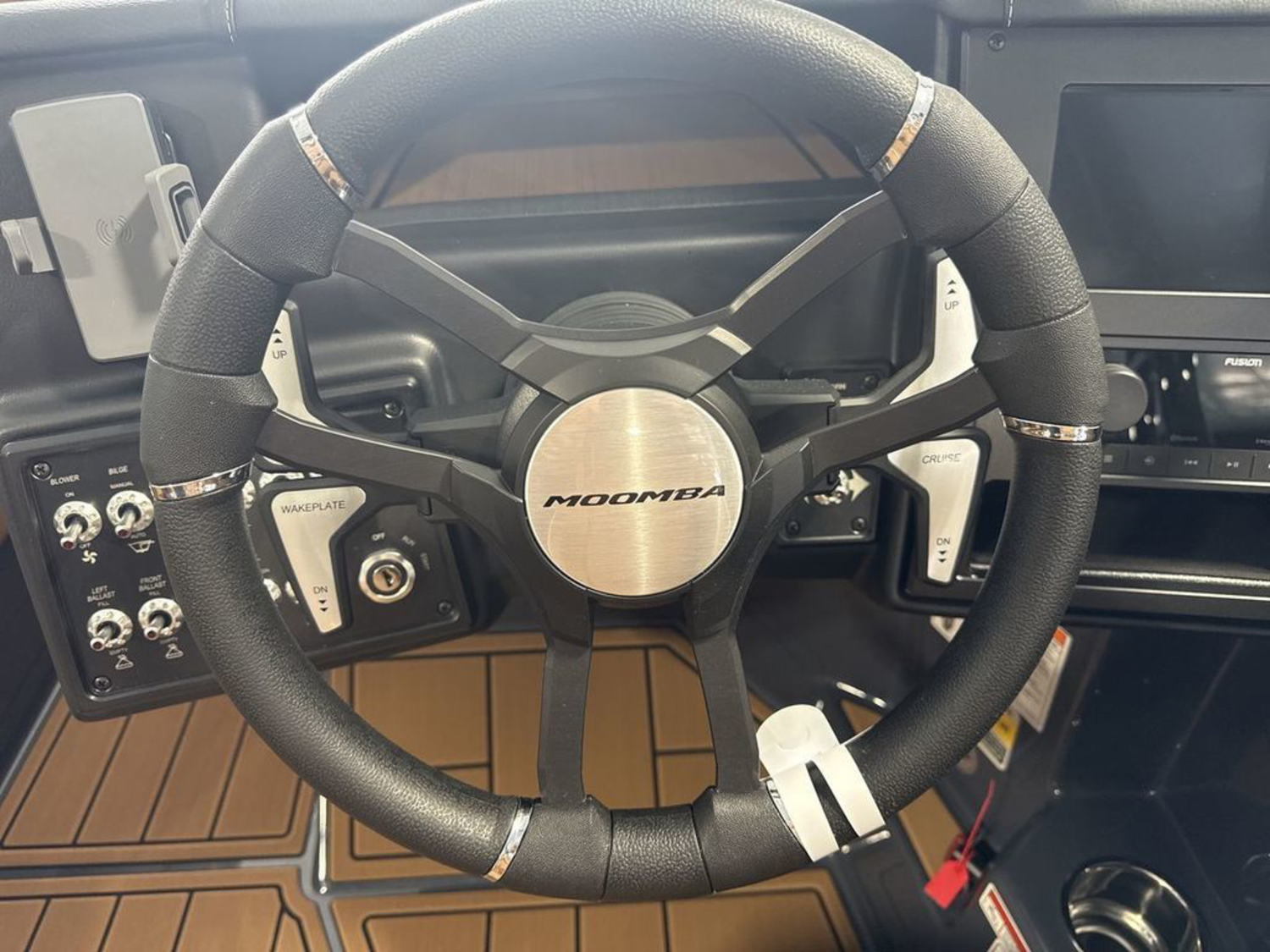2027 MOOMBA Mondo