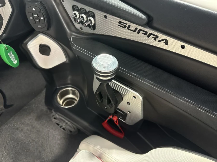 2016-supra--144736-image16