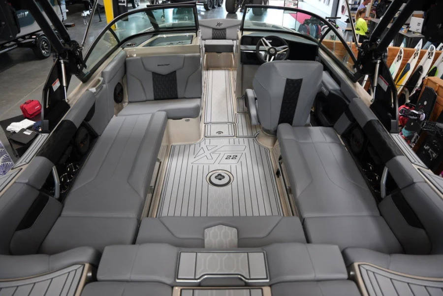 2025-mastercraft-xt22-144739-image13