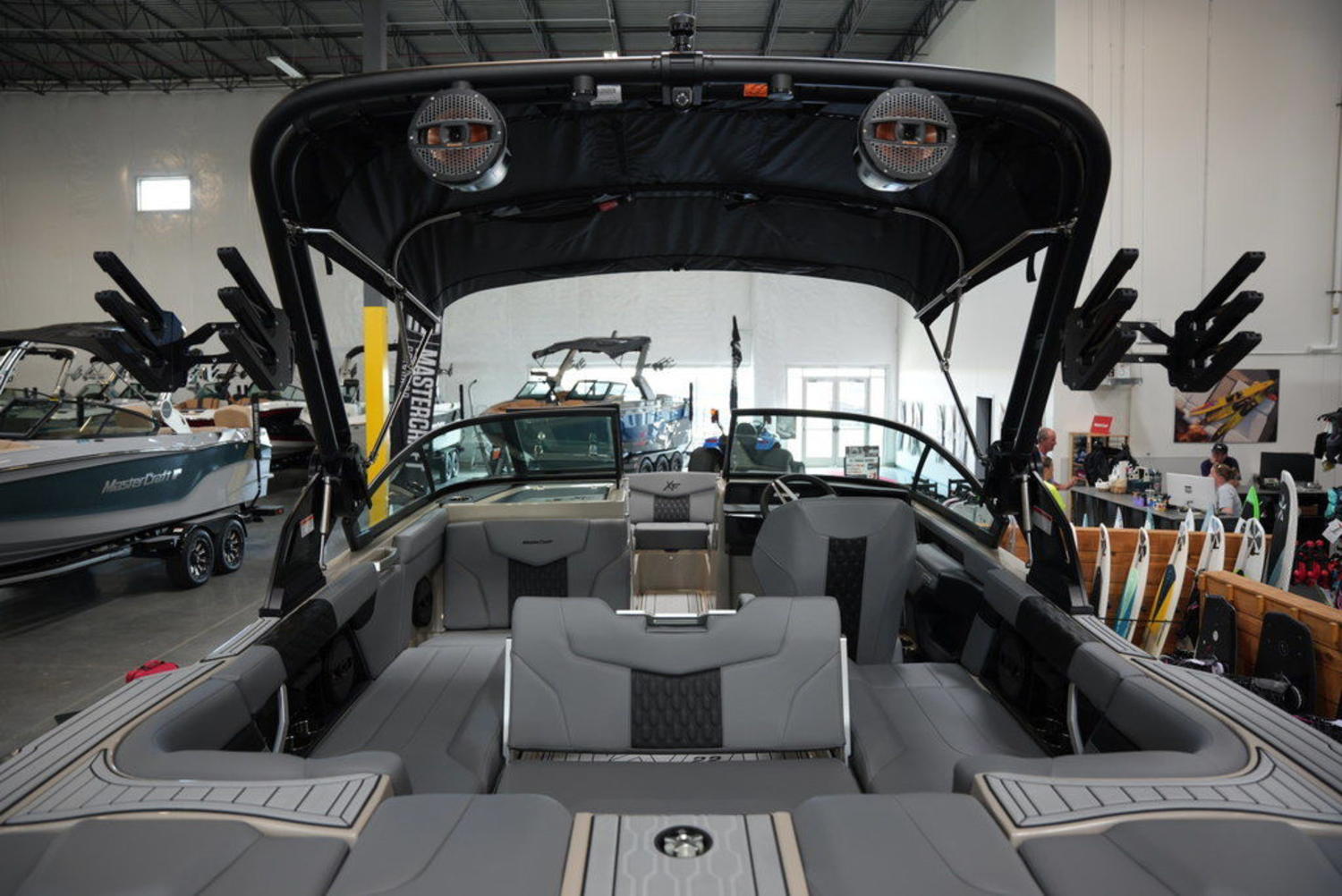 2025 Mastercraft XT22