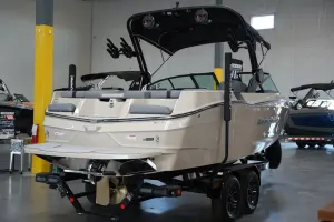 2025-mastercraft-xt22-144739-image4