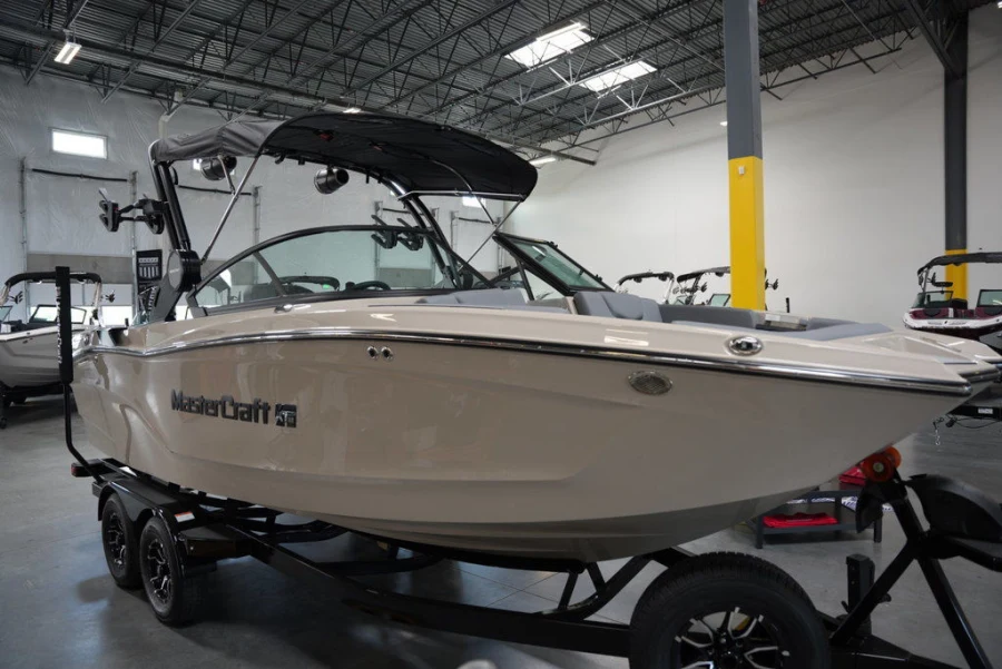2025-mastercraft-xt22-144739-image5
