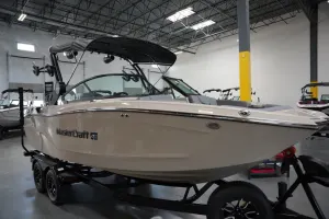 2025-mastercraft-xt22-144739-image5