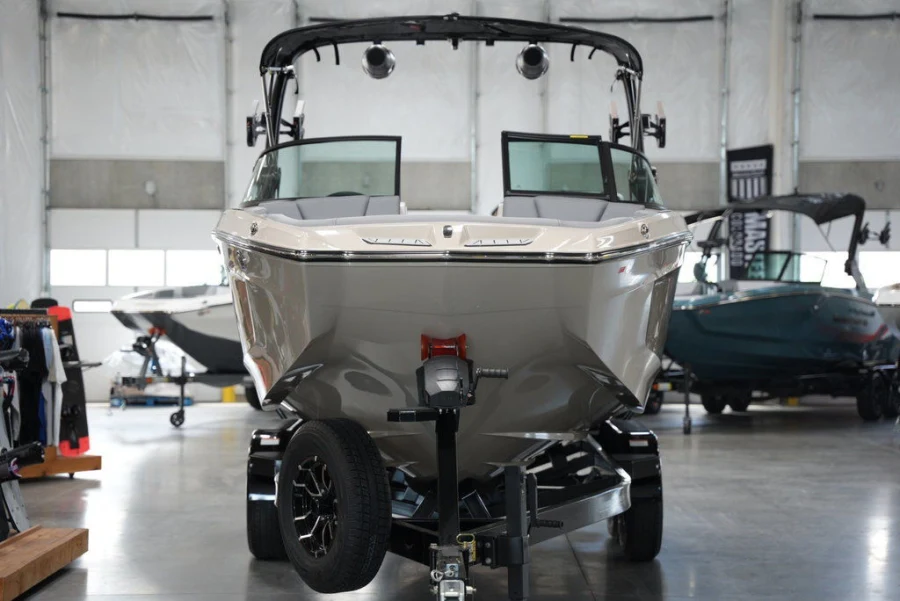 2025-mastercraft-xt22-144739-image6