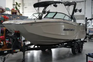 2025-mastercraft-xt22-144739-image7