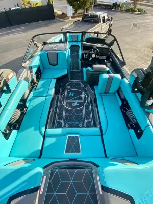 2020-nautique-g23-144743-image7.webp
