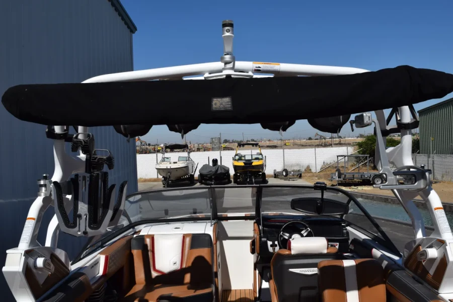 2017-nautique-g23-144749-image6.webp