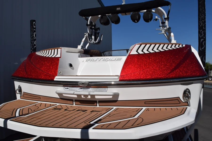 2017-nautique-g23-144749-image7.webp