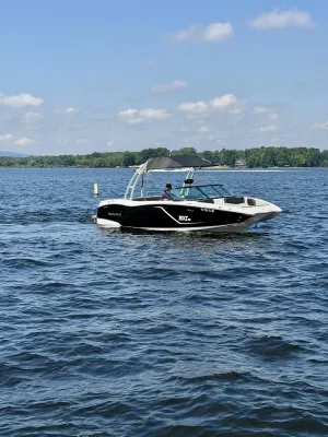 2016-mastercraft-nxt22-144752-image0.webp