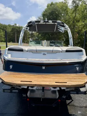 2016-mastercraft-nxt22-144752-image11.webp