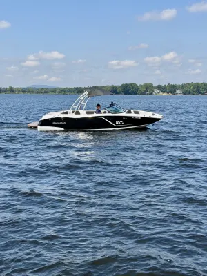 2016-mastercraft-nxt22-144752-image3.webp