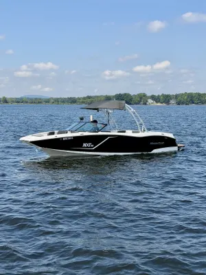 2016-mastercraft-nxt22-144752-image4.webp