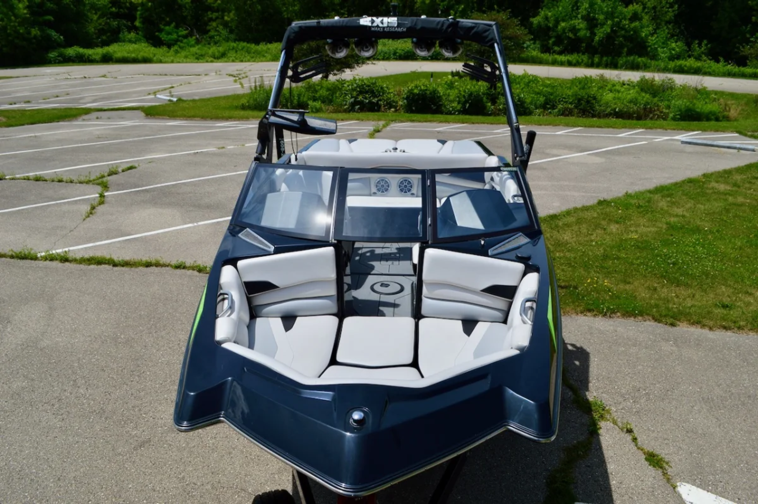 Axis A20 with Trailer
