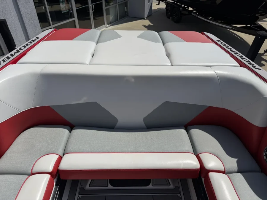 2018-moomba-max-144759-image10.webp