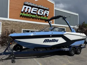2025-malibu-wakesetter-22-mxz-142734-image0.webp