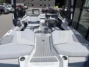 2022-nautique-g21-142740-image2.webp
