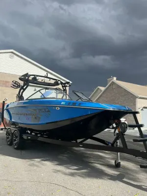 2017-nautique-g21-142750-image0.webp