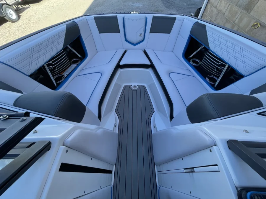 2017-nautique-g21-142750-image9.webp