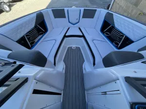 2017-nautique-g21-142750-image9.webp