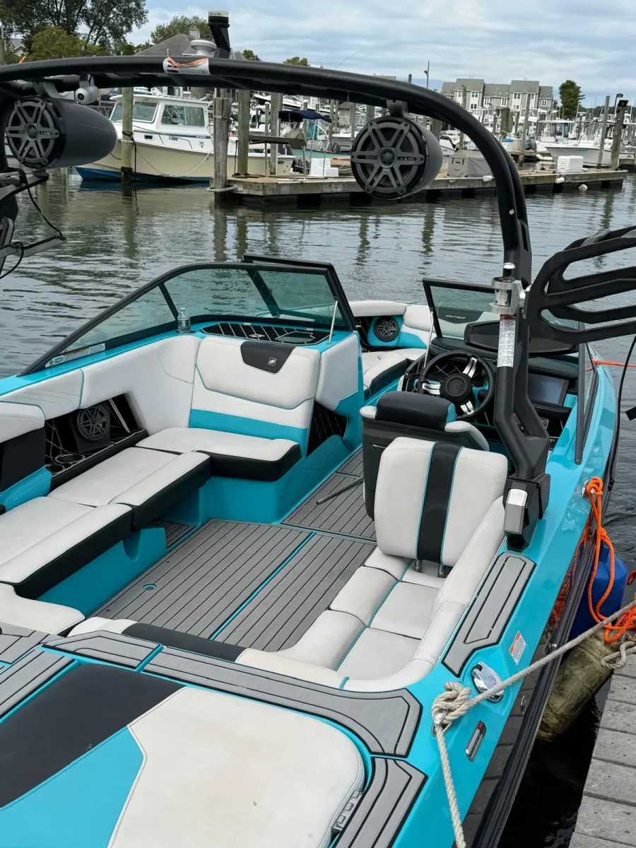 2019-nautique-gs22-144803-image13.webp