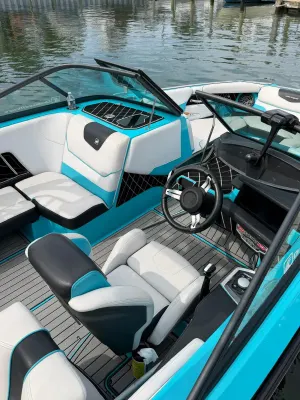 2019-nautique-gs22-144803-image2.webp