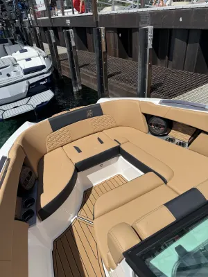 2024-mastercraft-x26-144807-image3.webp
