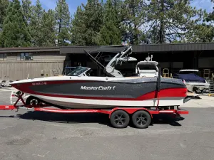 2021-mastercraft-x24-144809-image0.webp