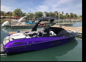 2017-malibu-wakesetter-23-lsv-144827-image0.webp