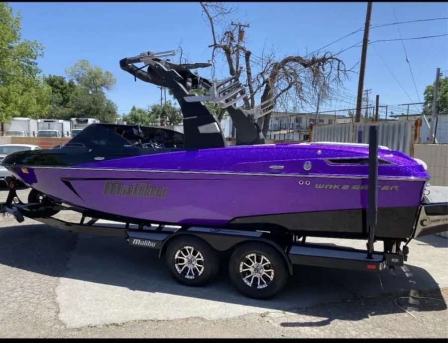 2017-malibu-wakesetter-23-lsv-144827-image1.webp