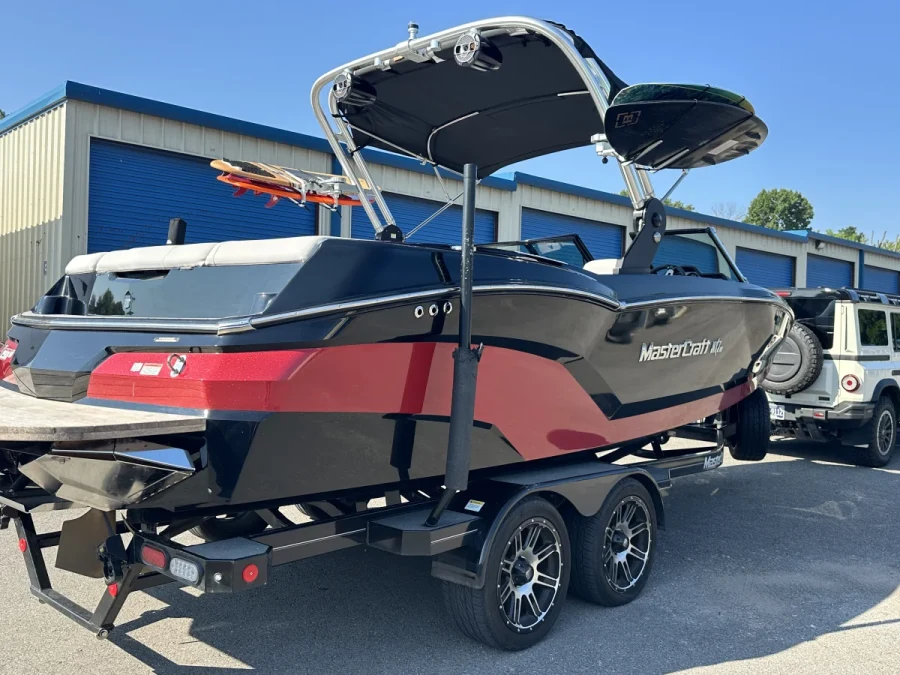 2020-mastercraft-nxt22-144831-image0.webp