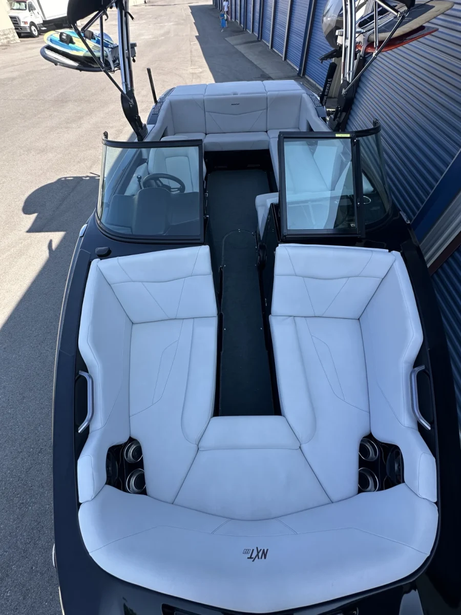 2020-mastercraft-nxt22-144831-image14.webp