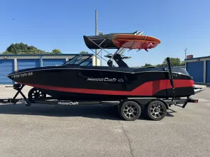 2020-mastercraft-nxt22-144831-image3.webp