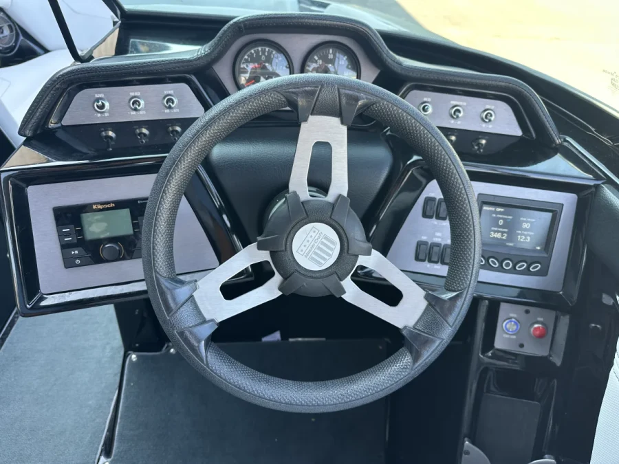 2020-mastercraft-nxt22-144831-image6.webp