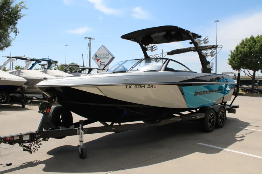 2016-malibu-wakesetter-25-lsv-144833-image3.webp