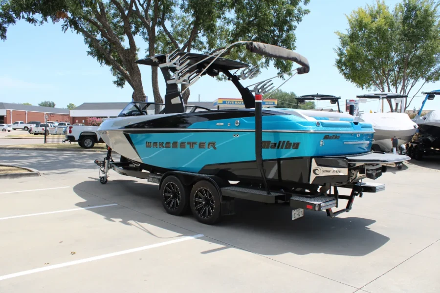 2016-malibu-wakesetter-25-lsv-144833-image5.webp