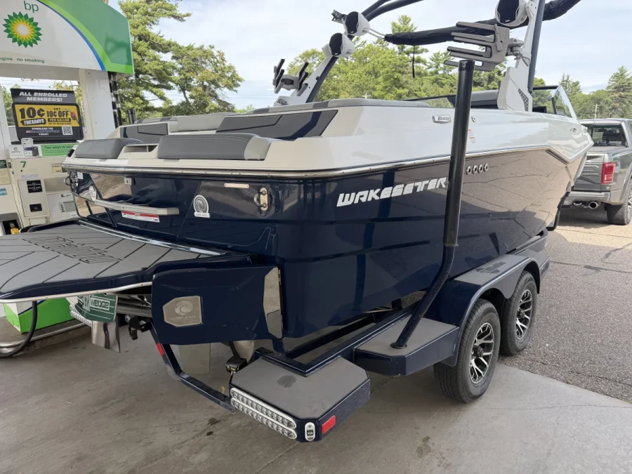 2023-malibu-wakesetter-22-lsv-144837-image18_080647.webp