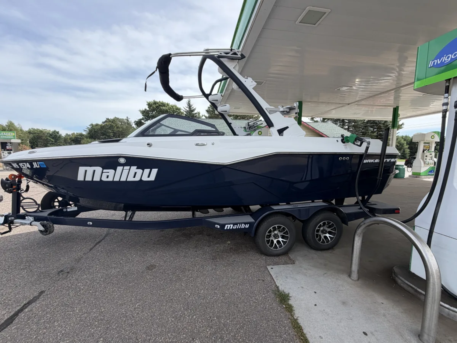 2023 Malibu 22 LSV Wakesetter with upgraded M6DI engine