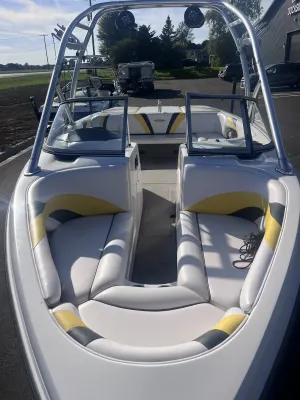 2006-moomba-mobius-lsv--144845-image0.webp