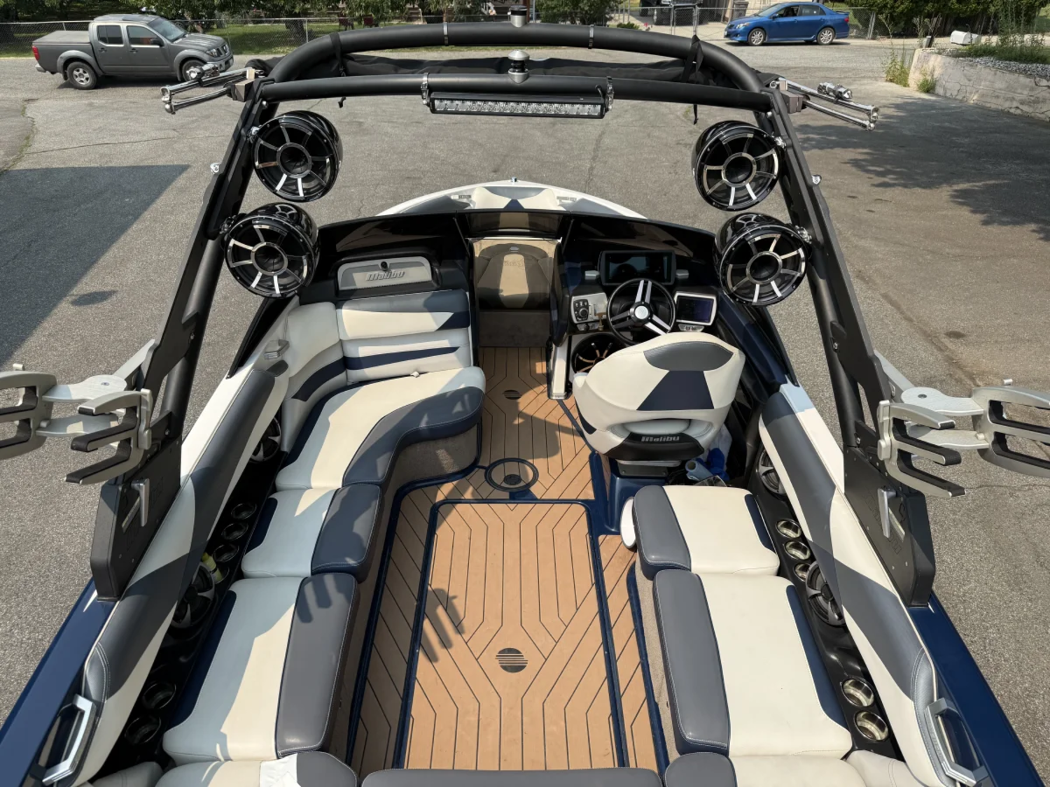 2017 Malibu 23 LSV