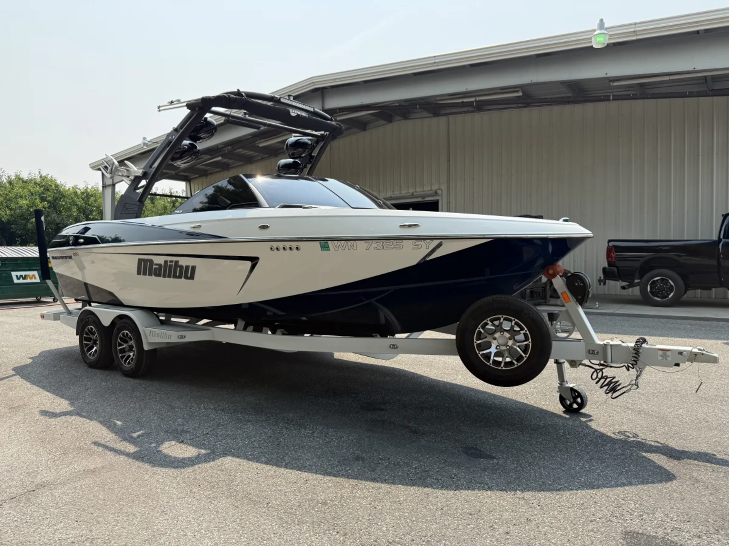 2017 Malibu 23 LSV