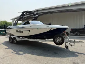 2017-malibu-wakesetter-23-lsv-144854-image3.webp