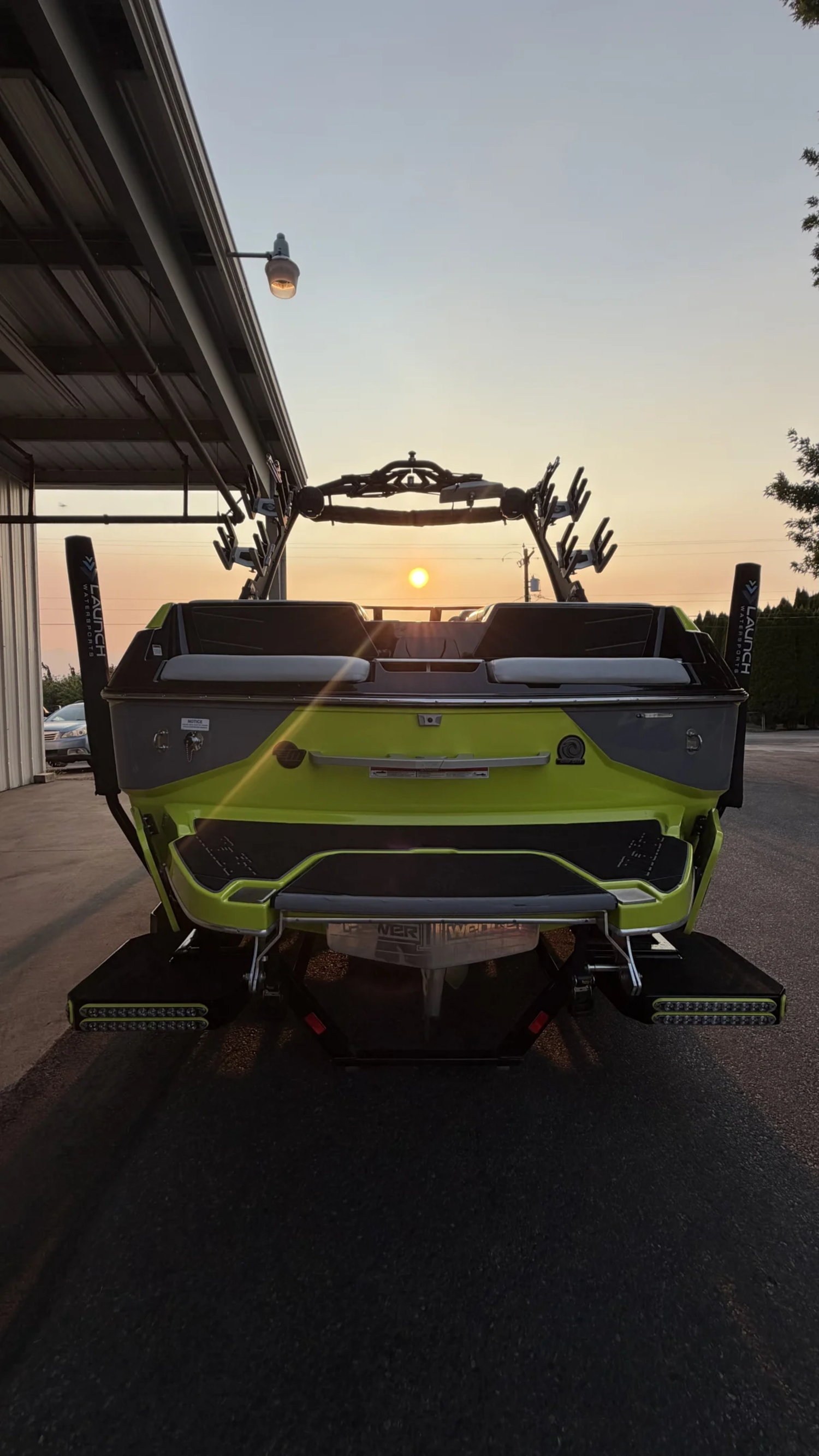 2023 Malibu M220