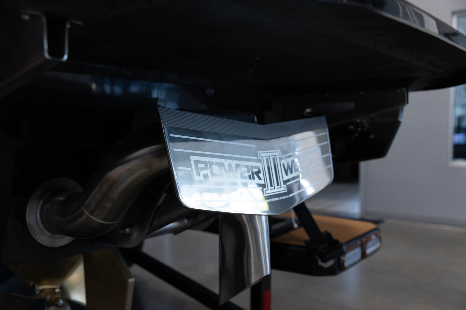 2027 Axis Wake Research T235
