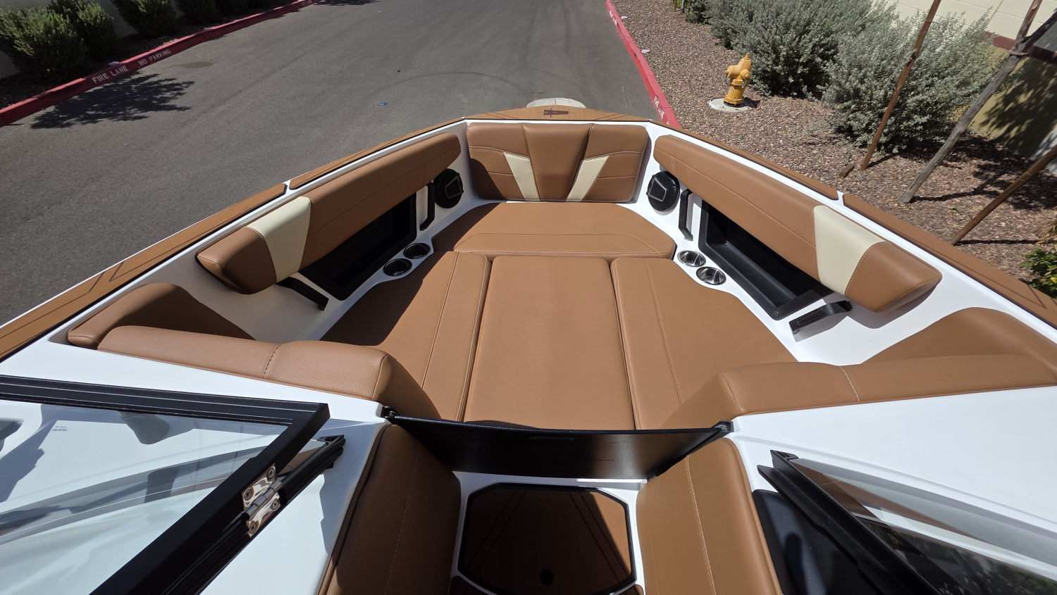 2027 Axis Wake Research T235
