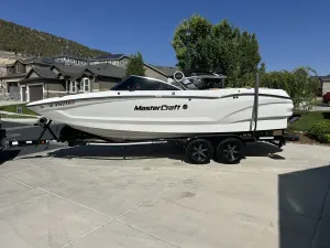 2020-mastercraft-x24-142799-image5.webp