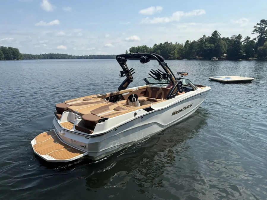 2026-mastercraft-xt24-142803-image1.webp