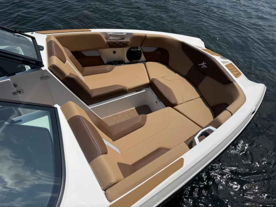 2026-mastercraft-xt24-142803-image2.webp