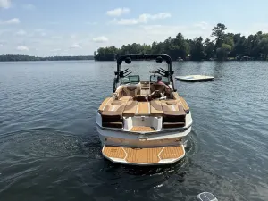 2026-mastercraft-xt24-142803-image3.webp