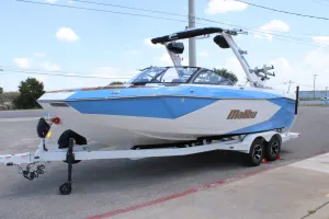 2026-malibu-wakesetter-23-lsv-142824-image3.webp