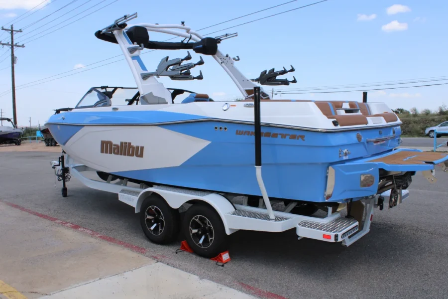2026-malibu-wakesetter-23-lsv-142824-image6.webp